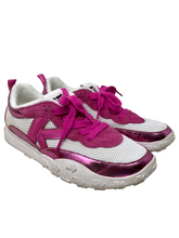 Load image into Gallery viewer, Sneakers/Athletic
