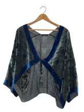 Load image into Gallery viewer, Blouse