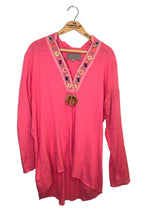 Load image into Gallery viewer, Size Small Pink Embroidered Blouse
