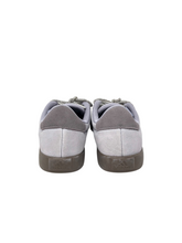 Load image into Gallery viewer, Sneakers/Athletic

