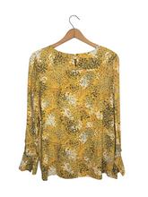 Load image into Gallery viewer, Blouse
