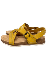 Load image into Gallery viewer, Sandals
