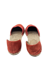 Load image into Gallery viewer, Women&#39;s Apparel Flats
