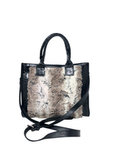 Load image into Gallery viewer, Purse
