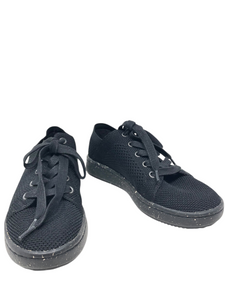 Sneakers/Athletic