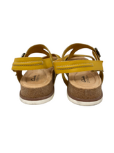 Load image into Gallery viewer, Sandals
