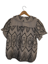 Load image into Gallery viewer, Blouse
