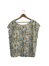 Load image into Gallery viewer, Blouse

