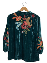 Load image into Gallery viewer, Blouse
