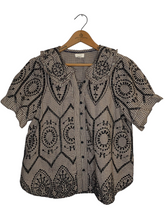 Load image into Gallery viewer, Blouse
