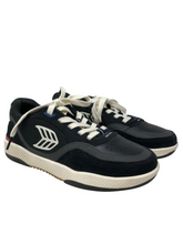 Load image into Gallery viewer, Sneakers/Athletic

