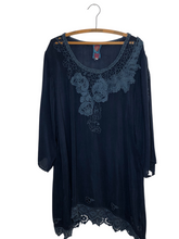 Load image into Gallery viewer, Tunic
