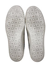 Load image into Gallery viewer, Sneakers/Athletic
