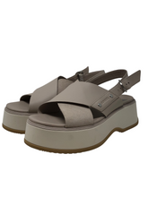Load image into Gallery viewer, Sandals
