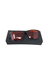 Load image into Gallery viewer, Sunglasses
