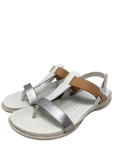 Load image into Gallery viewer, Sandals
