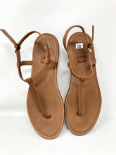 Load image into Gallery viewer, Sandals
