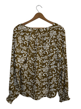 Load image into Gallery viewer, Blouse
