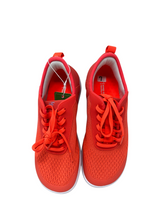 Load image into Gallery viewer, Sneakers/Athletic
