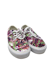 Load image into Gallery viewer, Sneakers/Athletic
