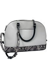 Load image into Gallery viewer, Women&#39;s Apparel Purse Coach
