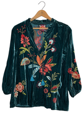 Load image into Gallery viewer, Blouse
