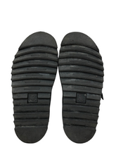Load image into Gallery viewer, Sandals
