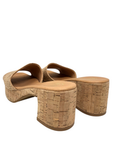 Load image into Gallery viewer, Sandals
