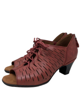 Load image into Gallery viewer, Heels

