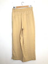Load image into Gallery viewer, Pants
