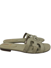 Load image into Gallery viewer, Sandals
