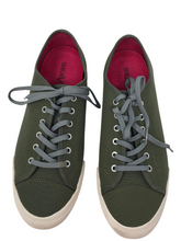 Load image into Gallery viewer, Sneakers/Athletic
