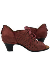 Load image into Gallery viewer, Heels
