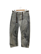 Load image into Gallery viewer, Jeans
