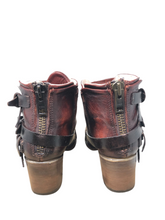 Load image into Gallery viewer, Women&#39;s Apparel Booties
