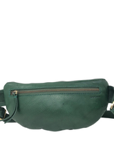 Load image into Gallery viewer, Purse
