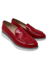 Load image into Gallery viewer, Loafers
