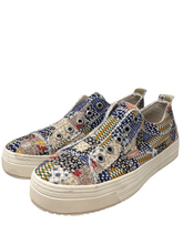 Load image into Gallery viewer, Sneakers/Athletic
