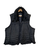Load image into Gallery viewer, Size 22/24 Black Quilted Faux Fur Trim Vest

