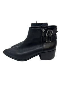 Shoe Size 7.5 Black Side Zipper Leather Booties